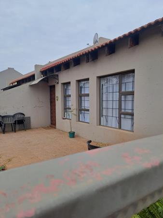 1 Bedroom House