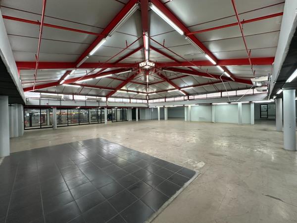 841 m² Office Space