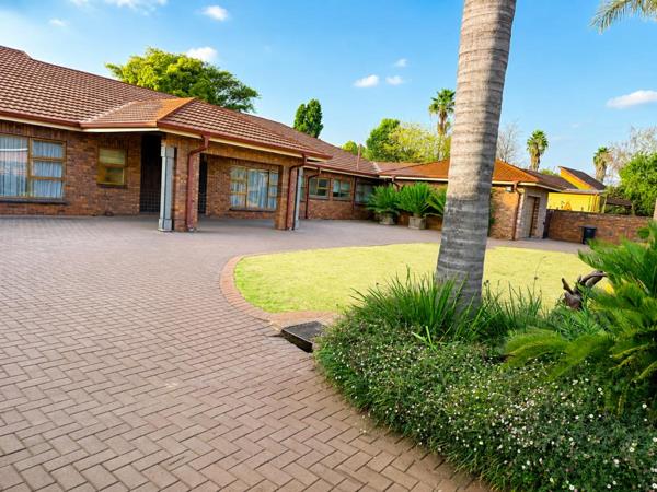 5 Bedroom House