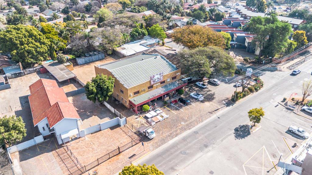 516 m² Commercial space