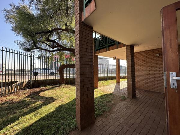 100.5 m² Commercial space
