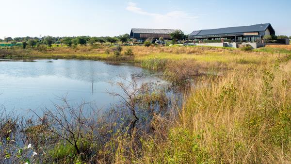 802 m² Land
