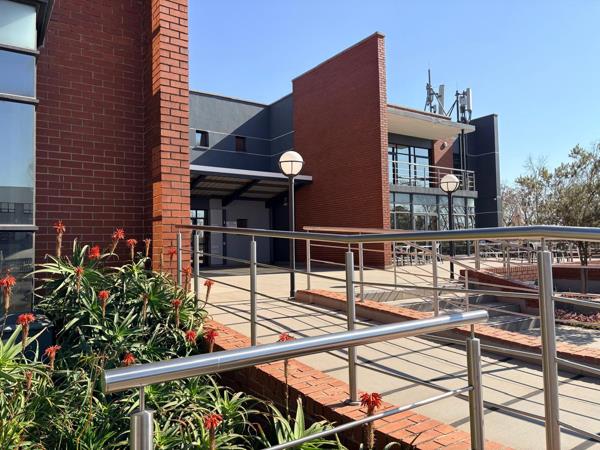 780 m² Commercial space