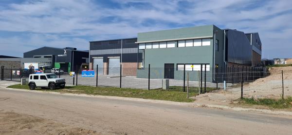 1 085 m² Commercial space