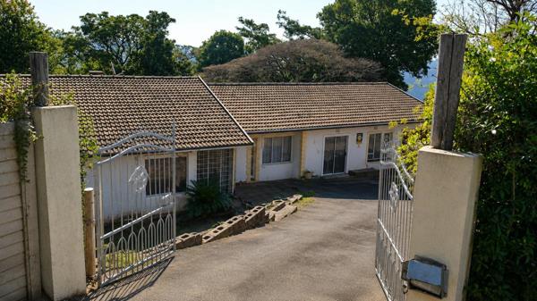 6 Bedroom House