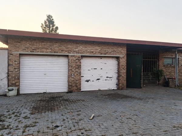 6 Bedroom House
