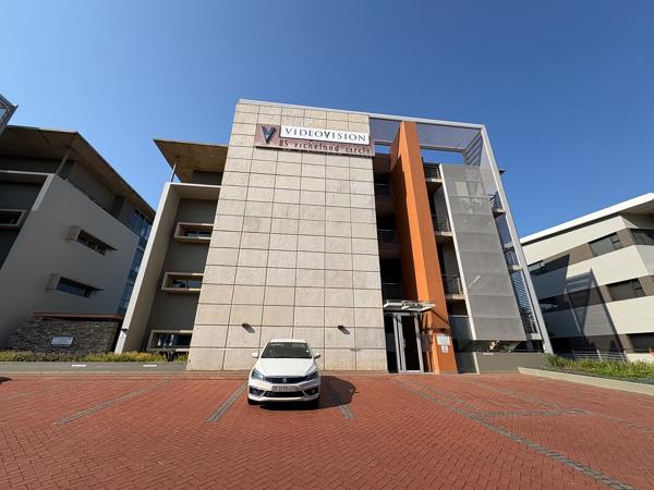 324 m² Commercial space