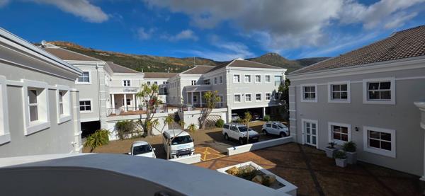 384 m² Office Space