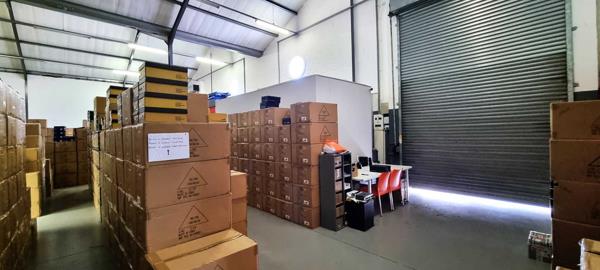 583 m² Industrial space