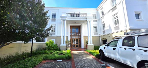 266 m² Office Space