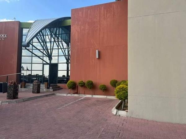 409 m² Commercial space