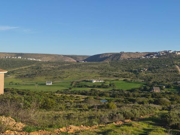 923 m² Land