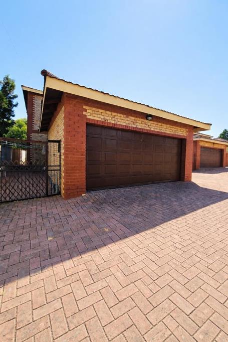 3 Bedroom Townhouse