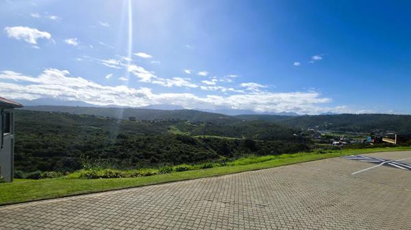 882 m² Land