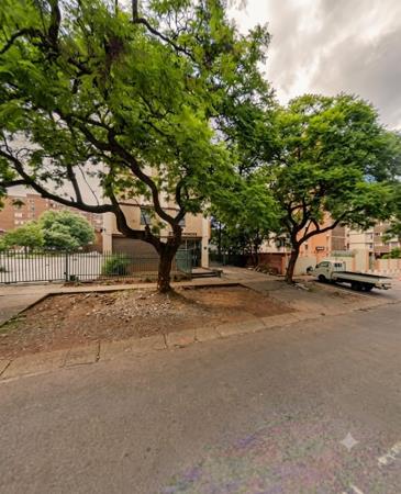 5 Bedroom Apartment