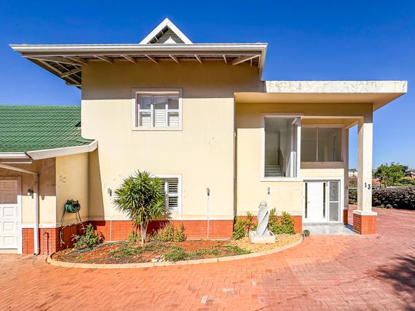 4 Bedroom Townhouse