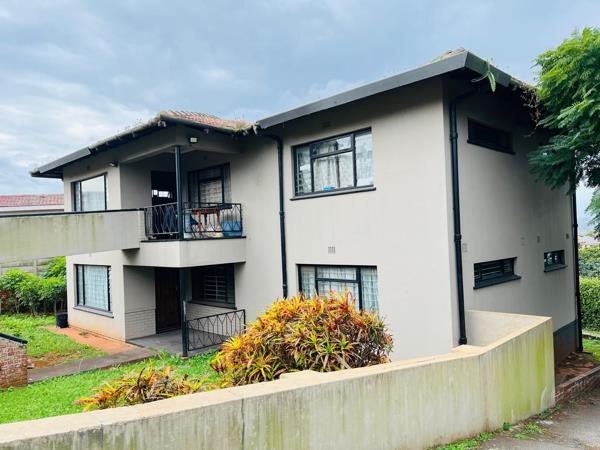 6 Bedroom House