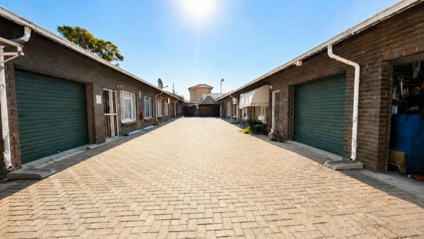 2 Bedroom Flat