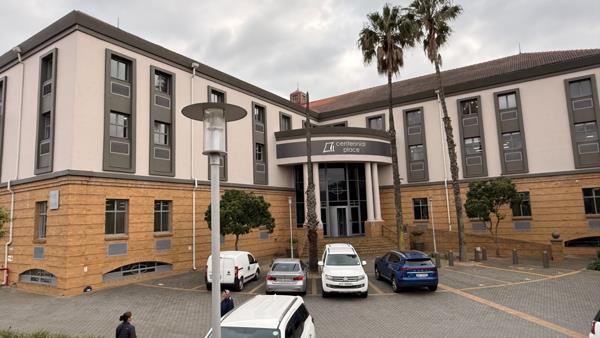 2 348 m² Commercial space