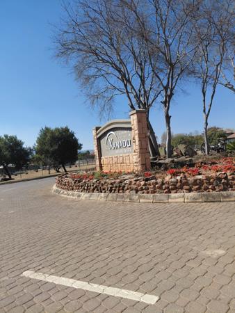 587 m² Land