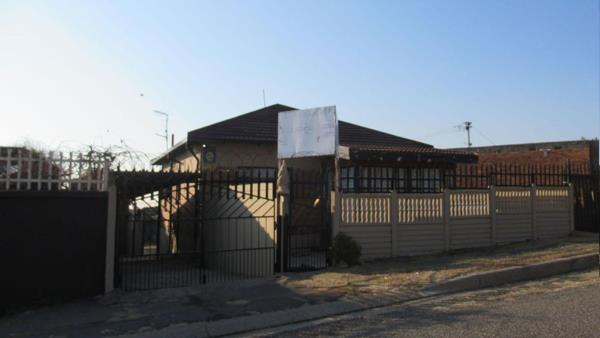 2 Bedroom House