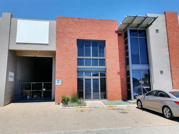 558 m² Industrial space