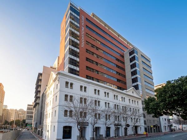 1 106 m² Commercial space