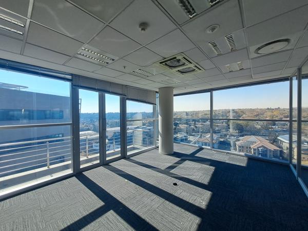 983 m² Commercial space