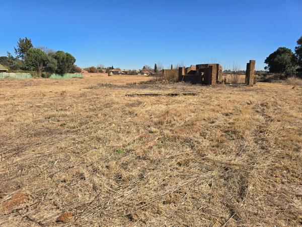 4 046 m² Land