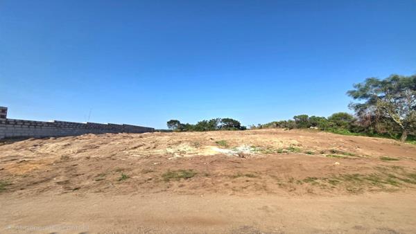 748 m² Land