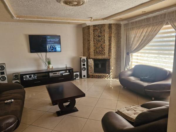 5 Bedroom House
