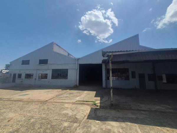 1 700 m² Industrial space