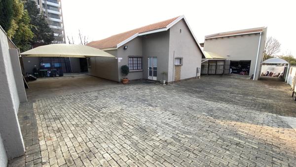 602 m² Commercial space