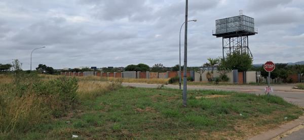 1 580 m² Land