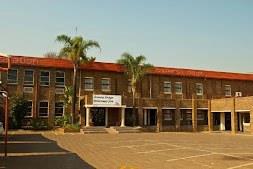 1 900 m² Commercial space