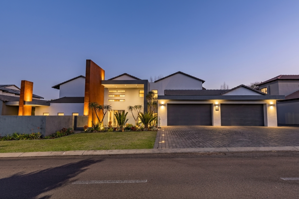 6 Bedroom House