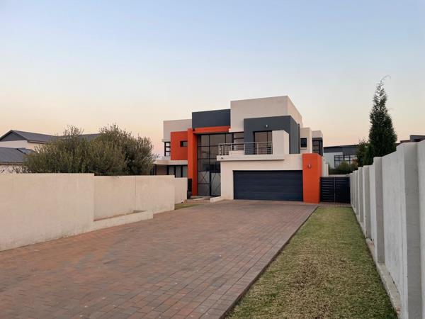 5 Bedroom House