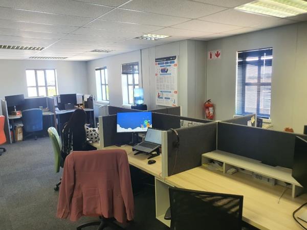148 m² Office Space