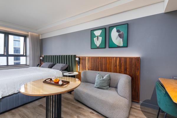 1 Bedroom Apartment