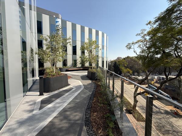 437 m² Commercial space