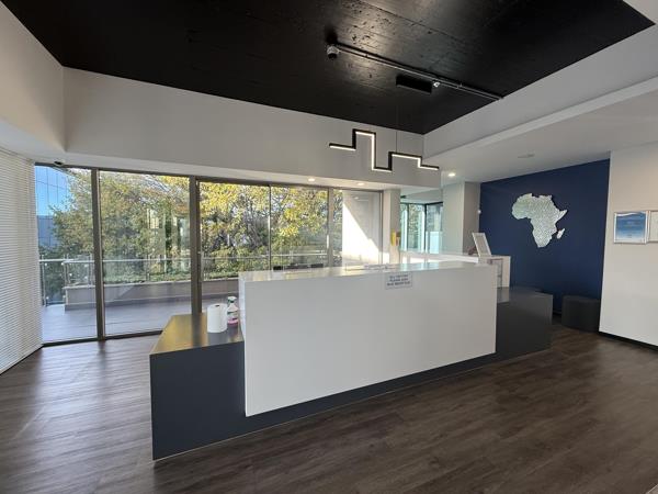 968 m² Commercial space