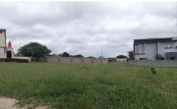 610 m² Land