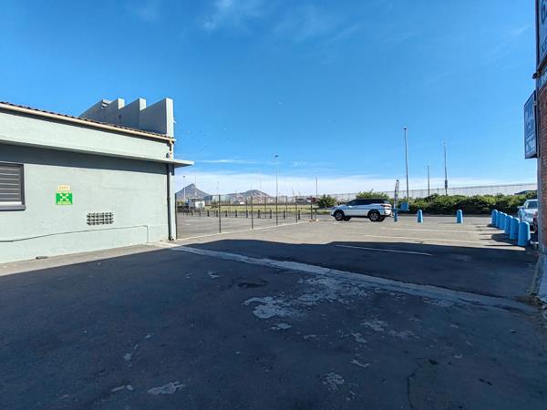 571 m² Industrial space