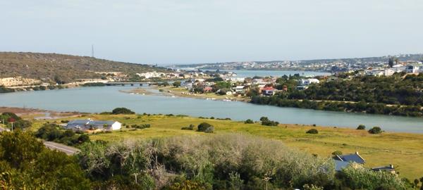 700 m² Land