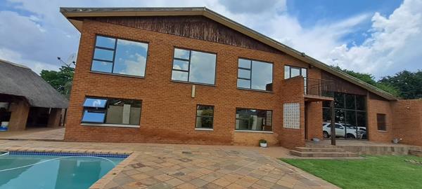 5 Bedroom House