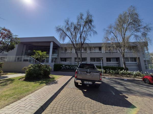 686 m² Commercial space