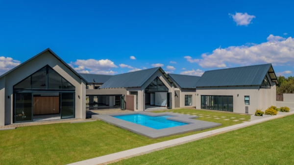 5 Bedroom House