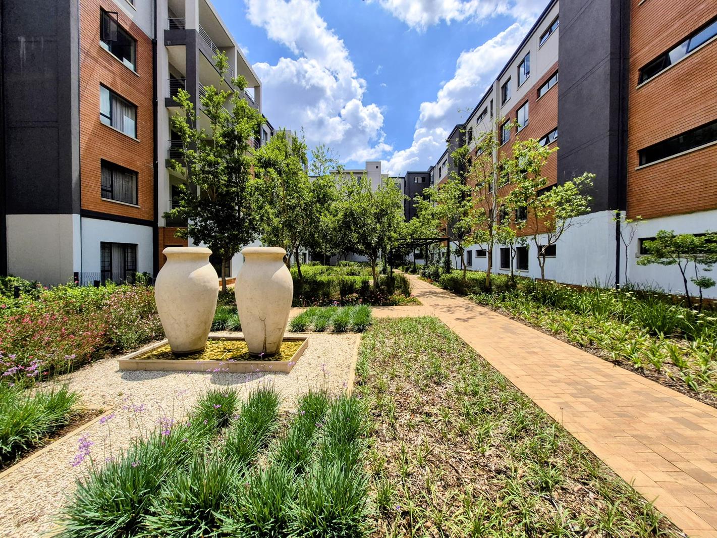 2 Bedroom Apartment in Waterkloof