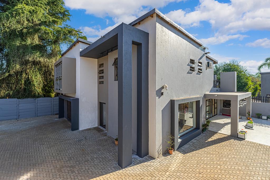 4 Bedroom House