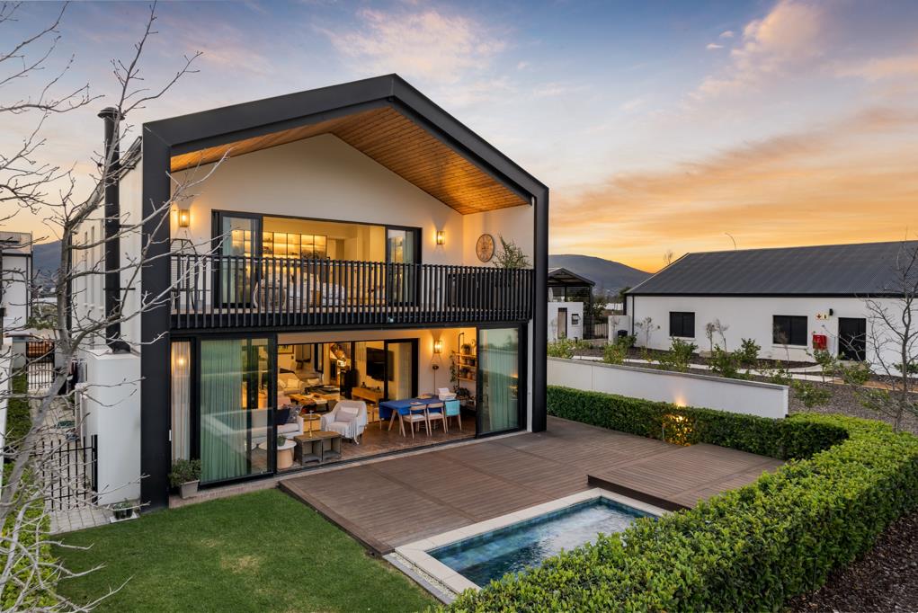 4 Bedroom House